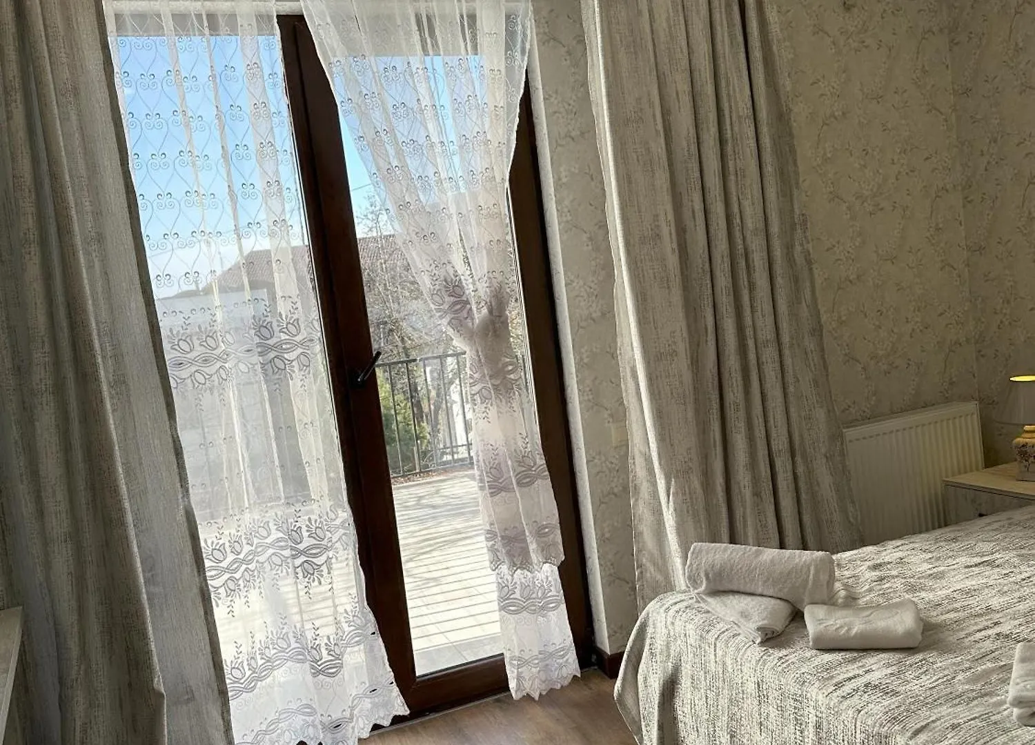 Three Palms Guest House Τυφλίδα